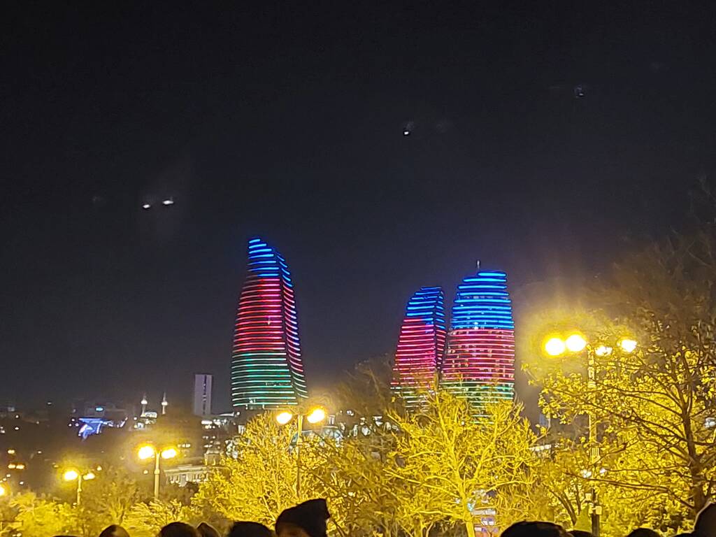 https://upforme.ru/uploads/0001/d0/60/2938/124735.jpg