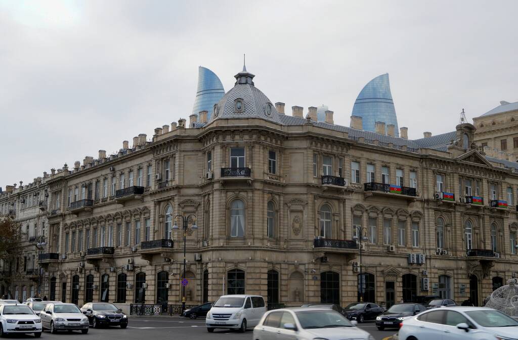 https://upforme.ru/uploads/0001/d0/60/2938/143805.jpg