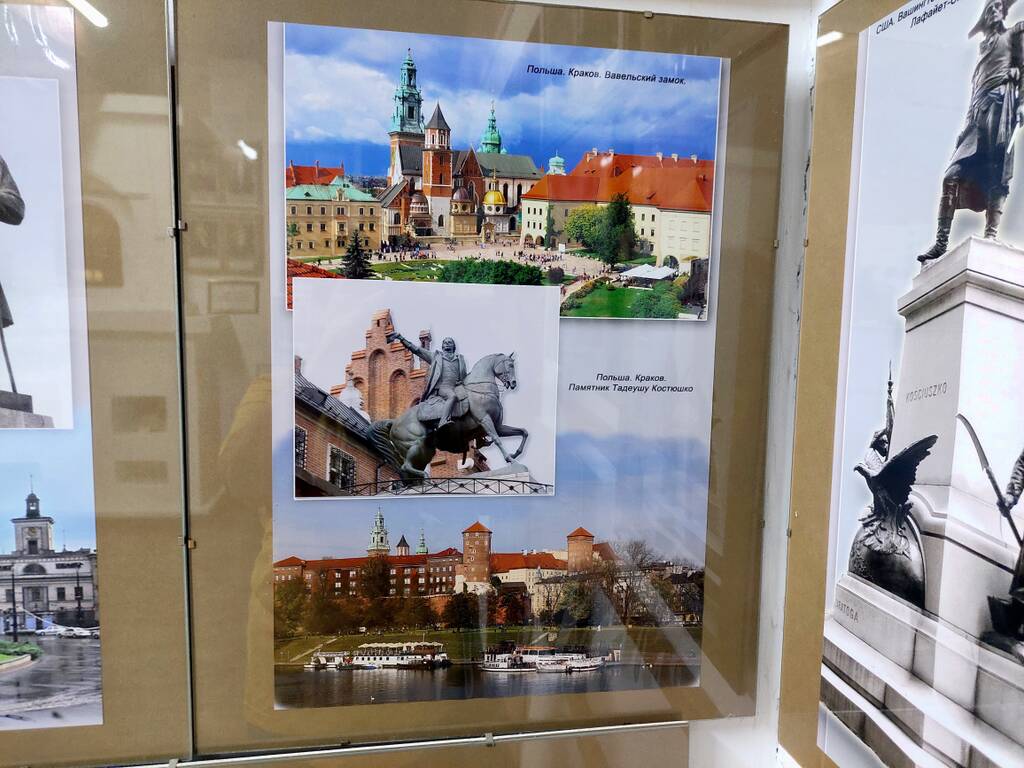 https://upforme.ru/uploads/0001/d0/60/2938/201528.jpg