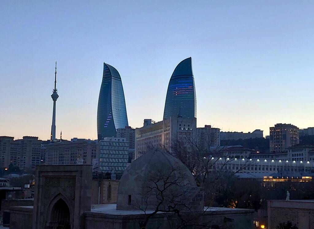 https://upforme.ru/uploads/0001/d0/60/2938/443270.jpg