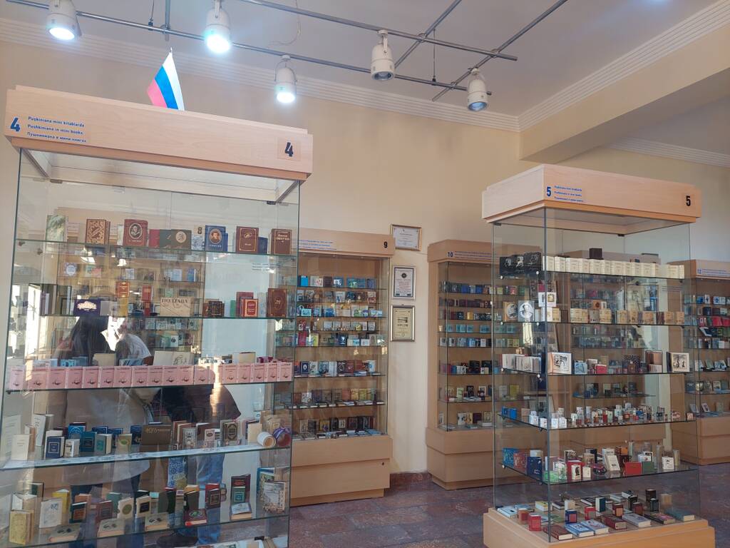 https://upforme.ru/uploads/0001/d0/60/2938/666018.jpg