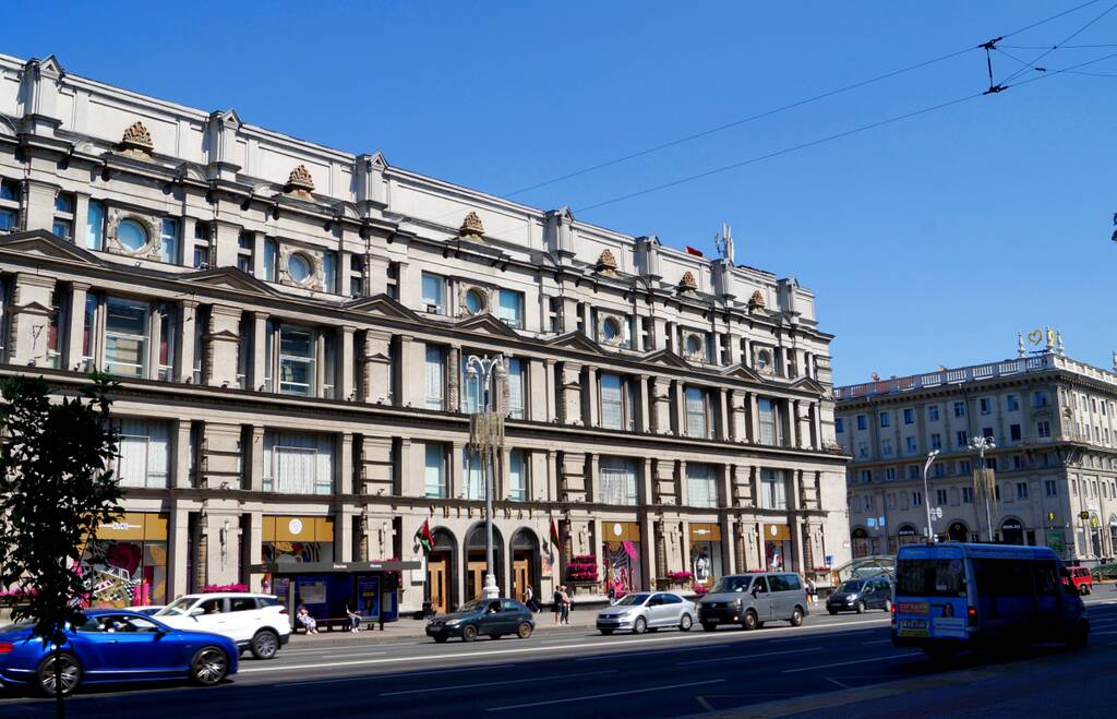 https://upforme.ru/uploads/0001/d0/60/2938/795615.jpg