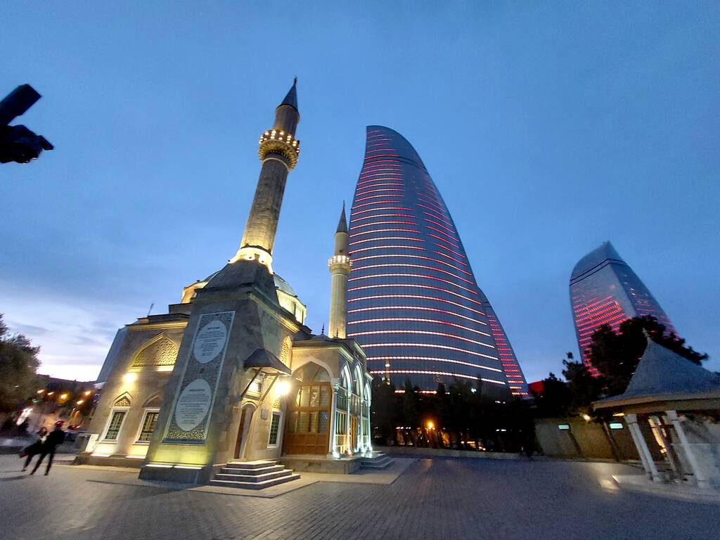 https://upforme.ru/uploads/0001/d0/60/2938/813209.jpg