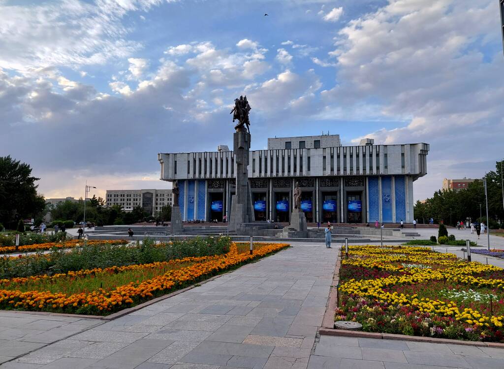 https://upforme.ru/uploads/0001/d0/60/2938/954384.jpg
