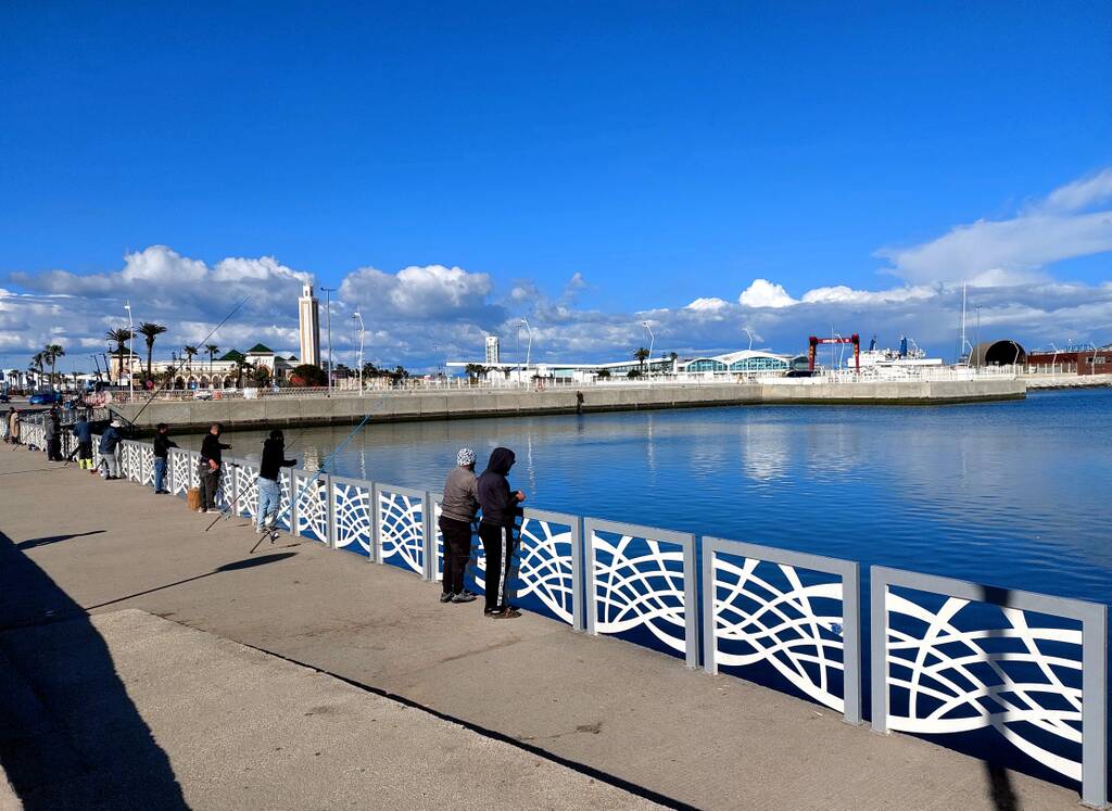 https://upforme.ru/uploads/0001/d0/60/2938/984653.jpg