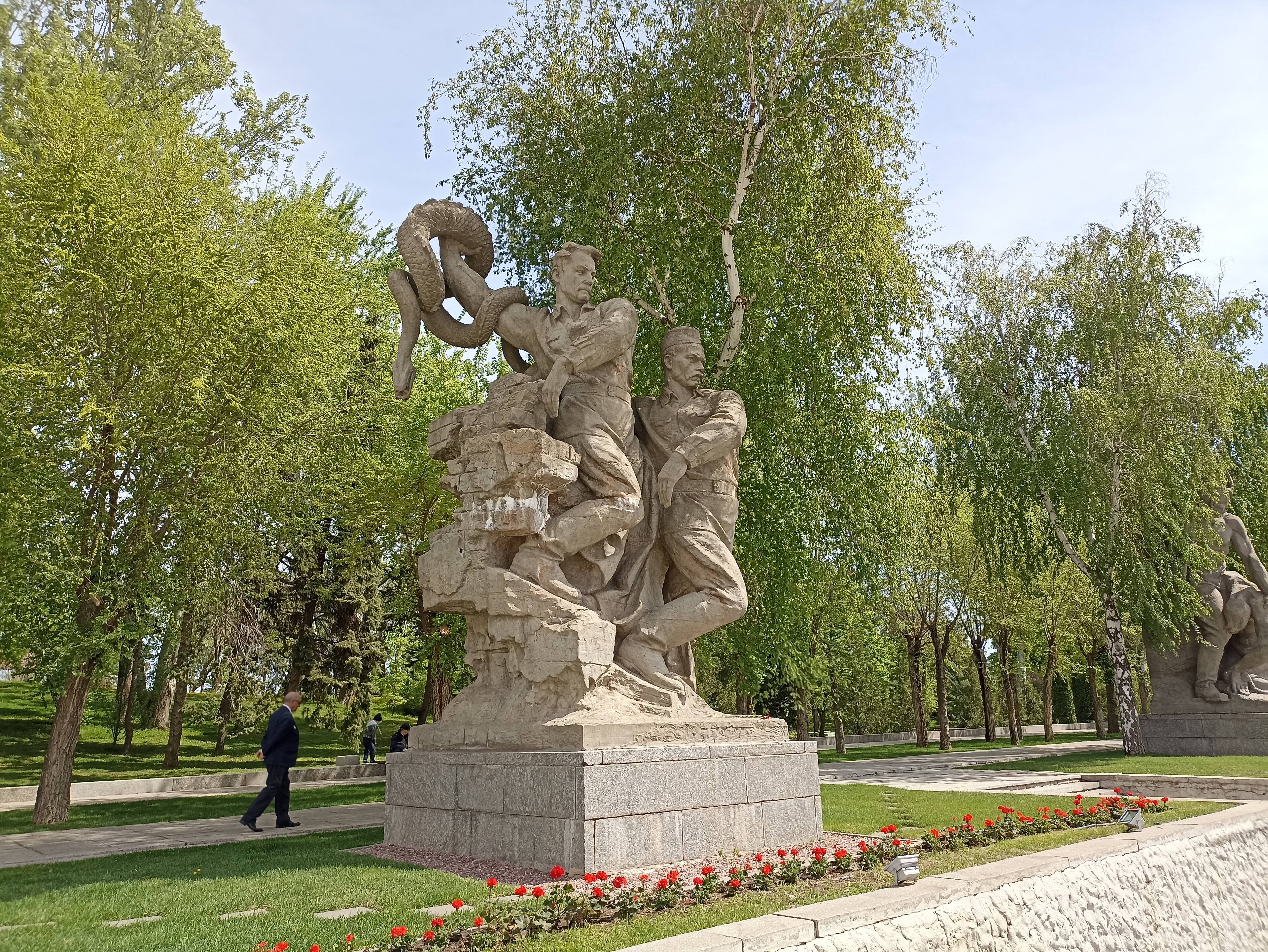 https://upforme.ru/uploads/0001/d0/60/3/561124.jpg