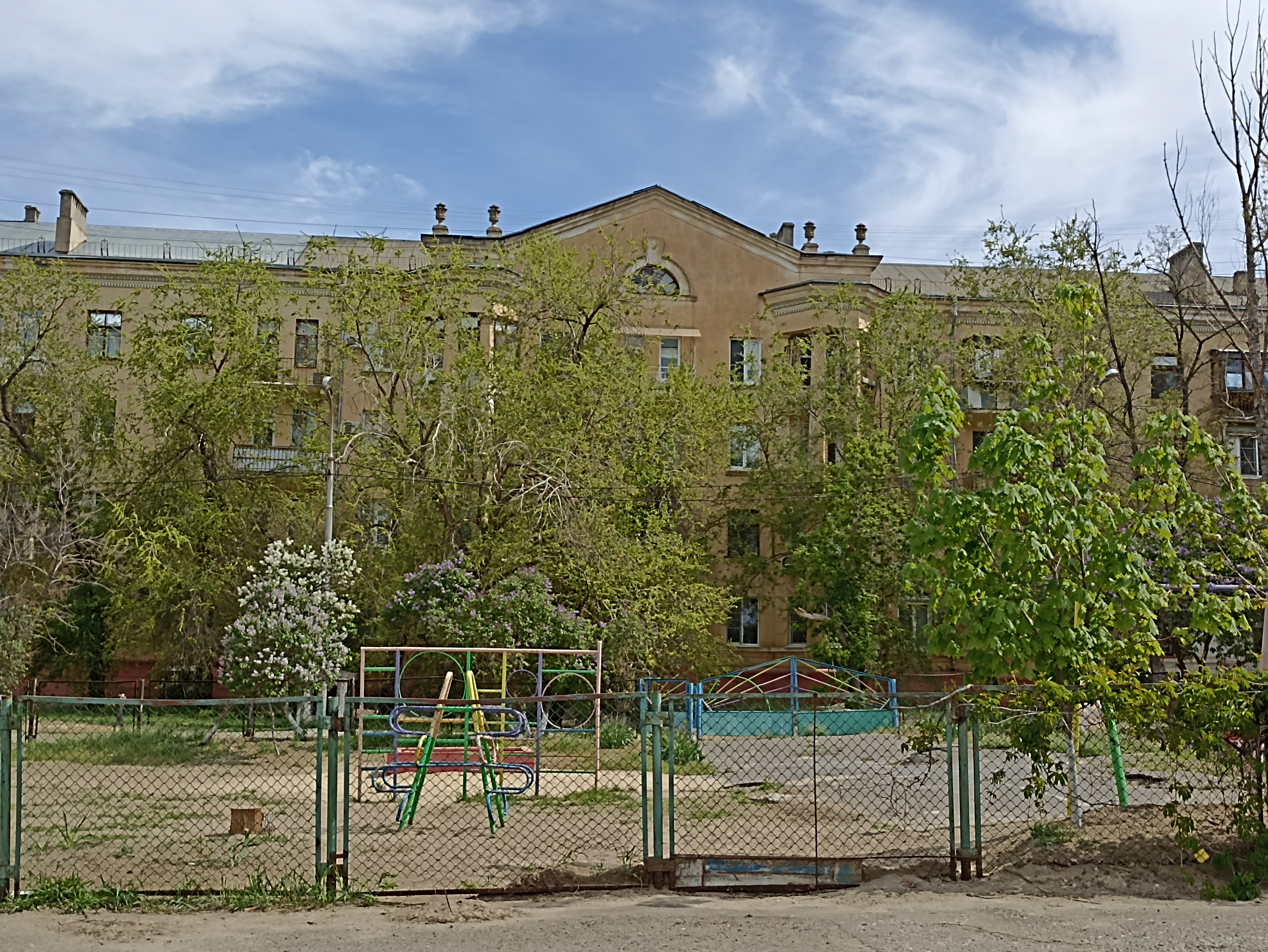 https://upforme.ru/uploads/0001/d0/60/3/677373.jpg