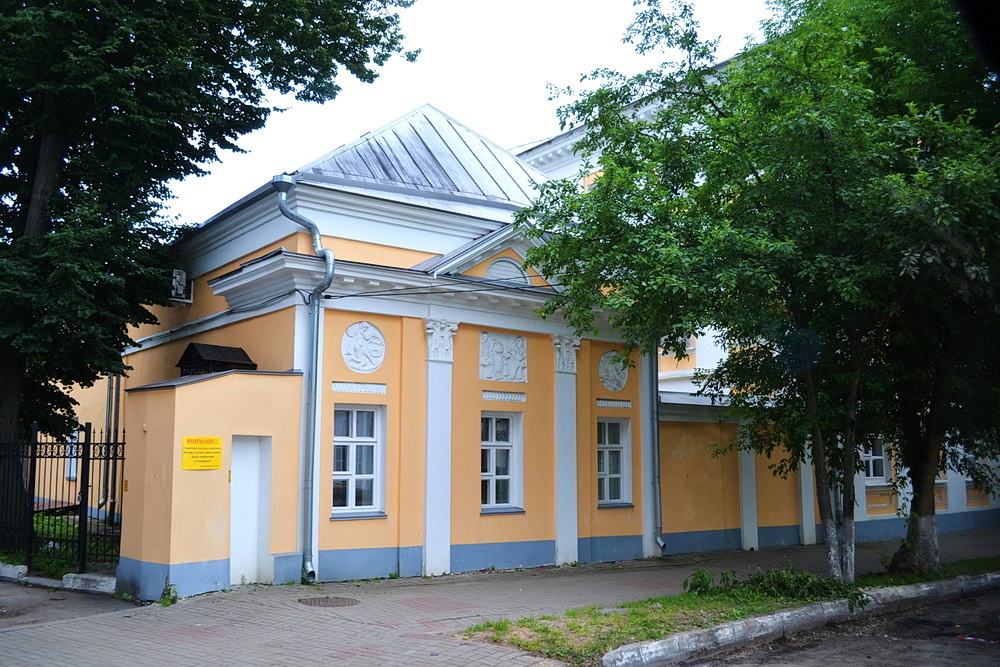 https://upforme.ru/uploads/0001/d0/60/4613/792950.jpg