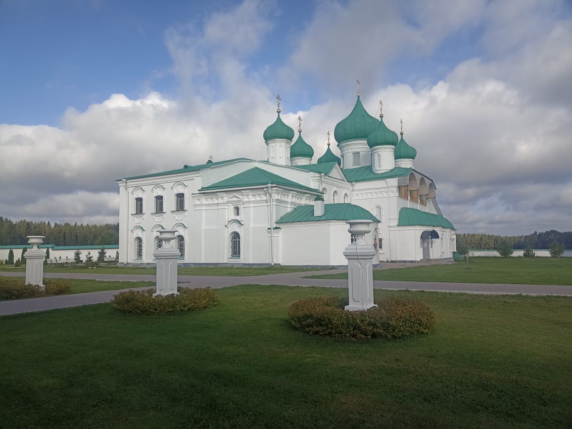 https://upforme.ru/uploads/0001/d0/60/4760/158891.jpg