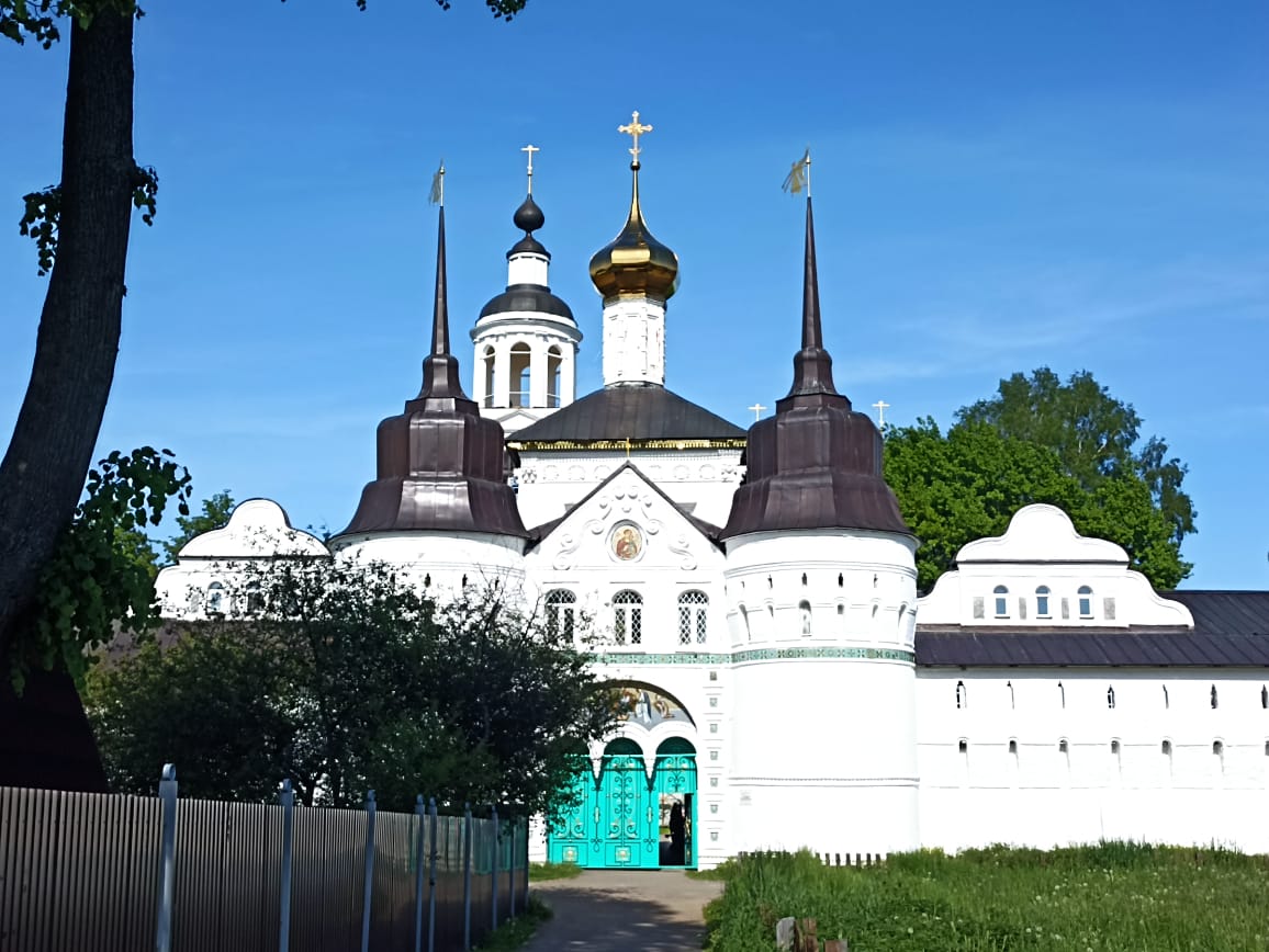 https://upforme.ru/uploads/0001/d0/60/4784/135405.jpg