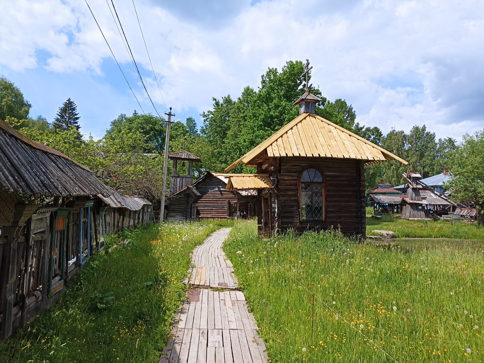 https://upforme.ru/uploads/0001/d0/60/4784/136157.jpg
