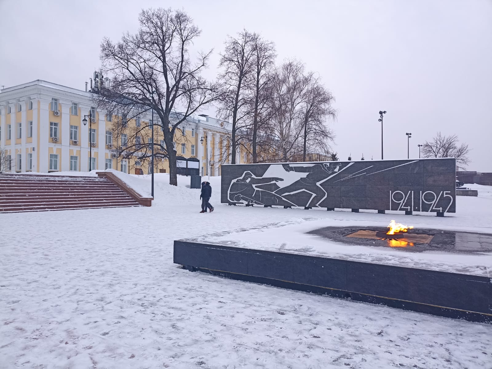 https://upforme.ru/uploads/0001/d0/60/4784/165733.jpg