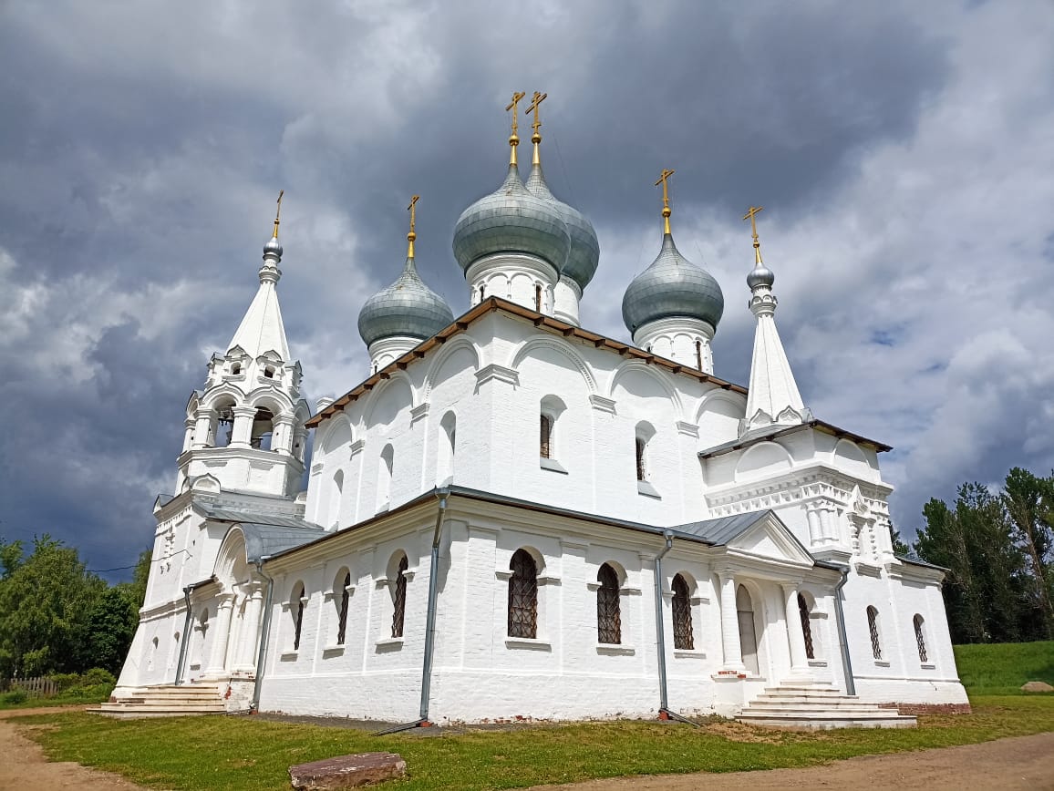 https://upforme.ru/uploads/0001/d0/60/4784/661275.jpg