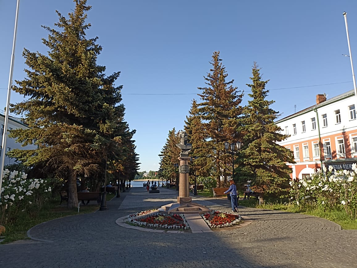 https://upforme.ru/uploads/0001/d0/60/4784/915583.jpg
