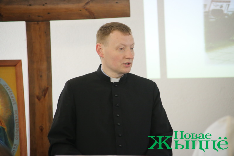 https://upforme.ru/uploads/0001/d0/60/479/243649.png