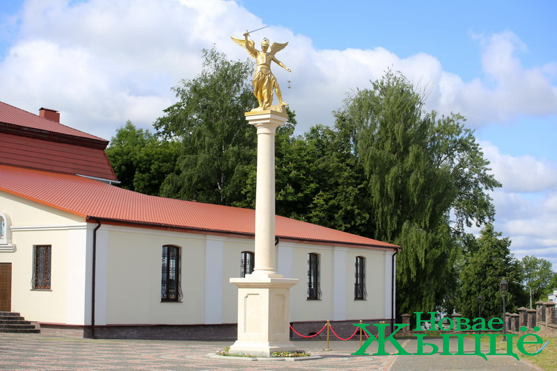 https://upforme.ru/uploads/0001/d0/60/479/747458.png