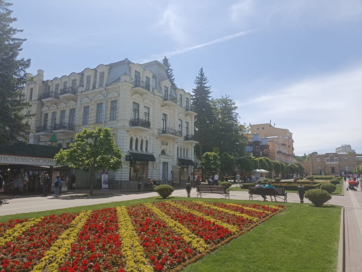 https://upforme.ru/uploads/0001/d0/60/4870/240198.jpg
