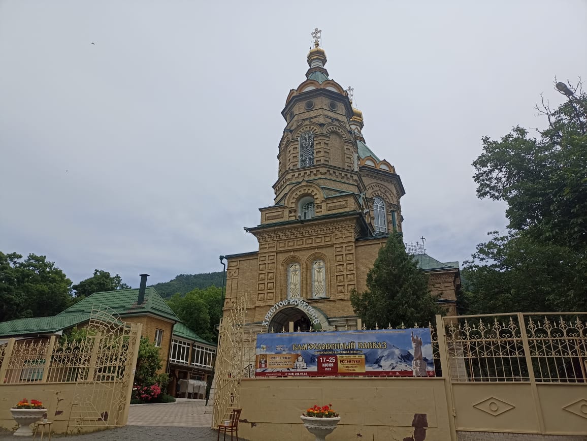 https://upforme.ru/uploads/0001/d0/60/4870/579630.jpg