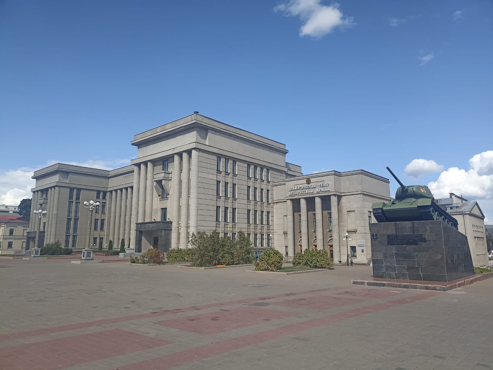 https://upforme.ru/uploads/0001/d0/60/4870/836629.jpg