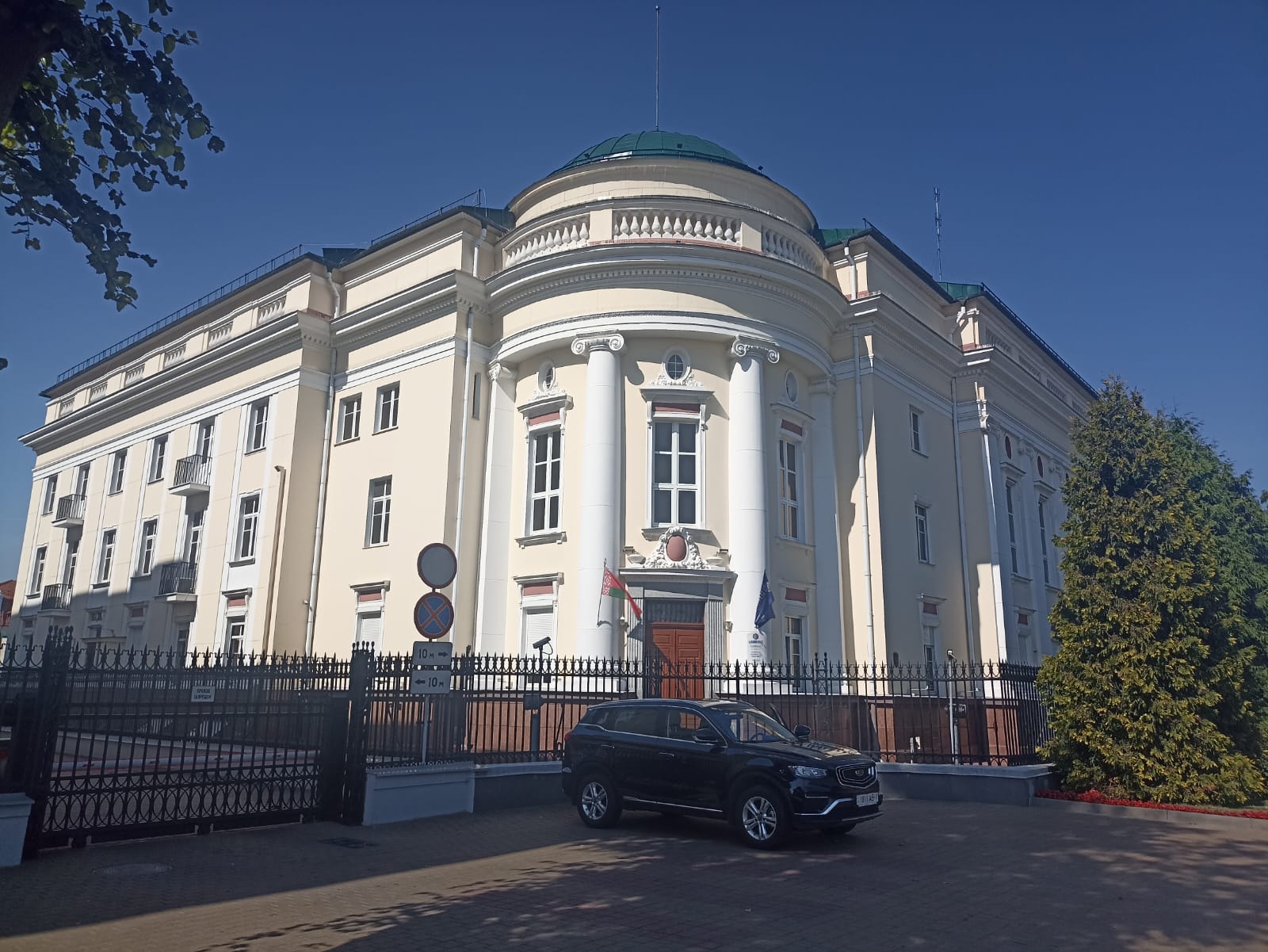 https://upforme.ru/uploads/0001/d0/60/4870/859548.jpg
