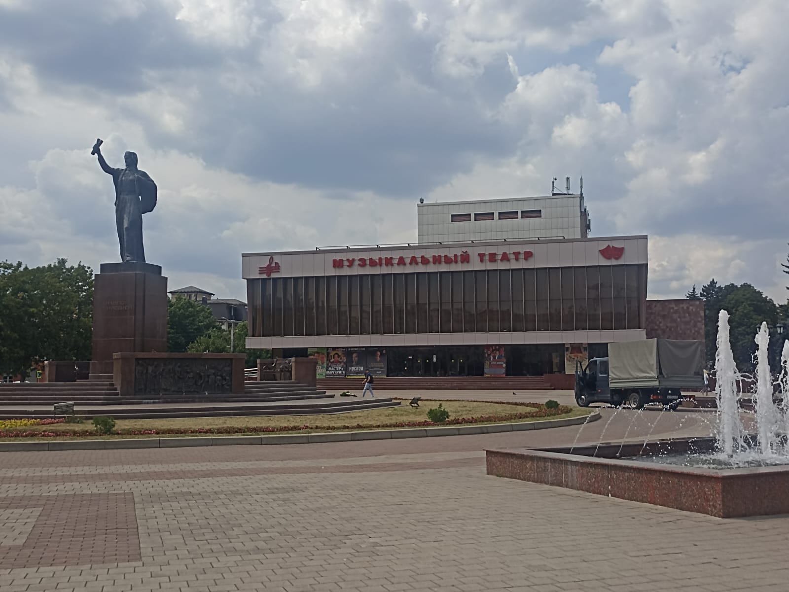 https://upforme.ru/uploads/0001/d0/60/4914/11166.jpg