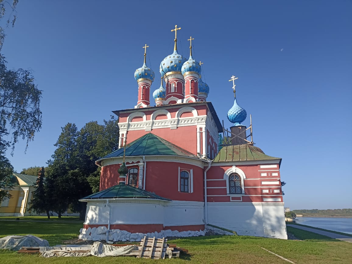 https://upforme.ru/uploads/0001/d0/60/4914/143165.jpg