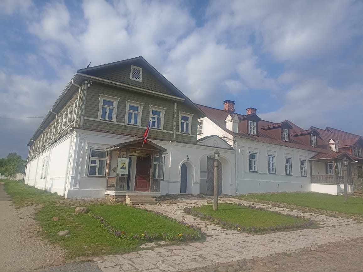 https://upforme.ru/uploads/0001/d0/60/4914/351316.jpg