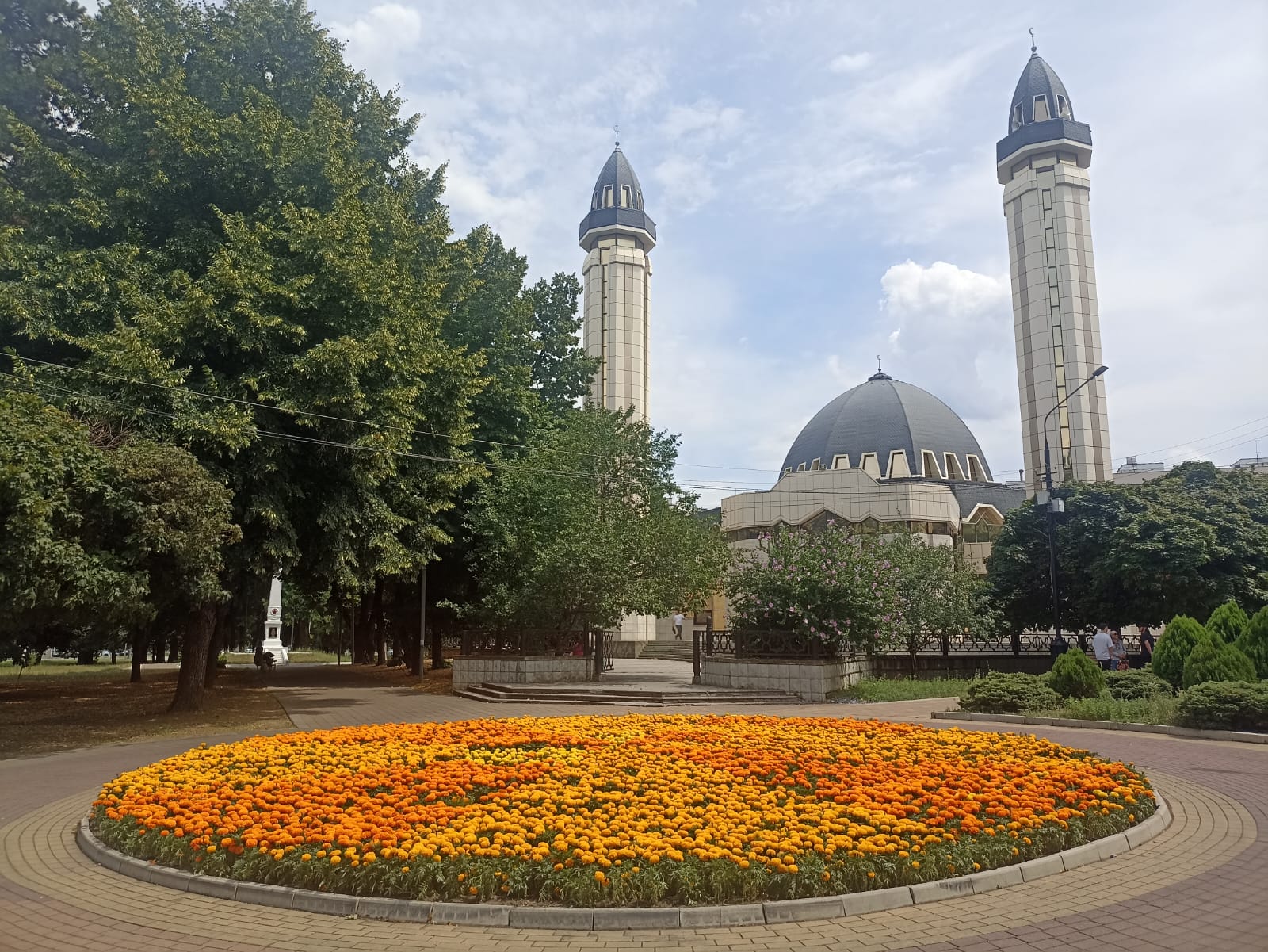 https://upforme.ru/uploads/0001/d0/60/4914/360605.jpg