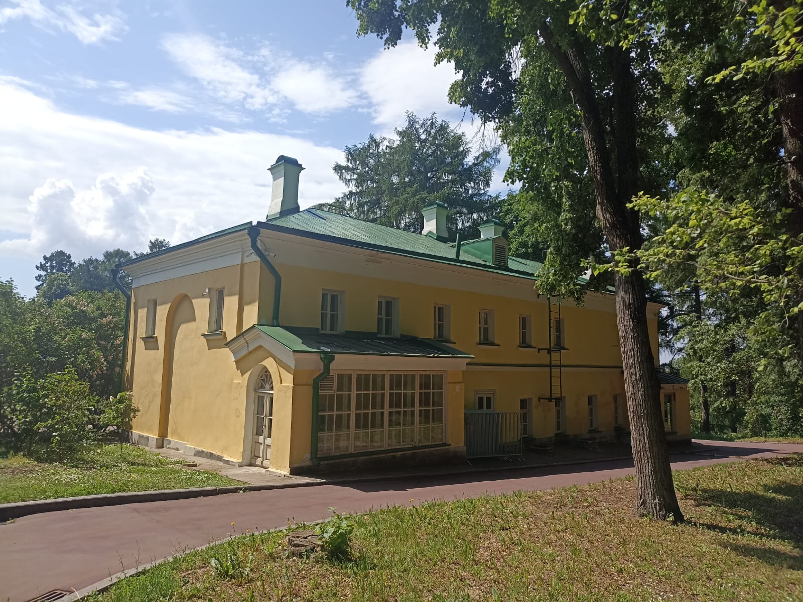 https://upforme.ru/uploads/0001/d0/60/4914/379143.jpg