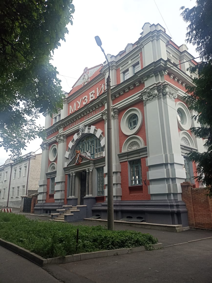 https://upforme.ru/uploads/0001/d0/60/4914/493667.jpg
