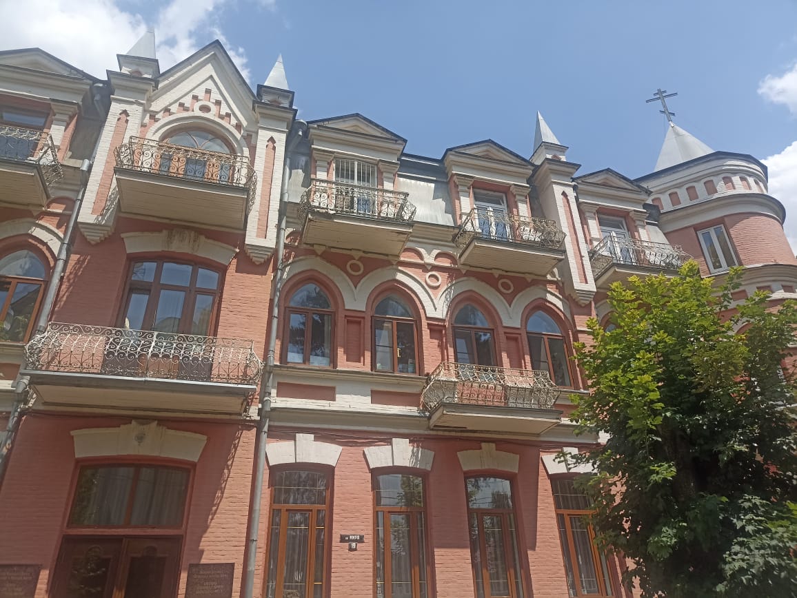 https://upforme.ru/uploads/0001/d0/60/4914/786646.jpg