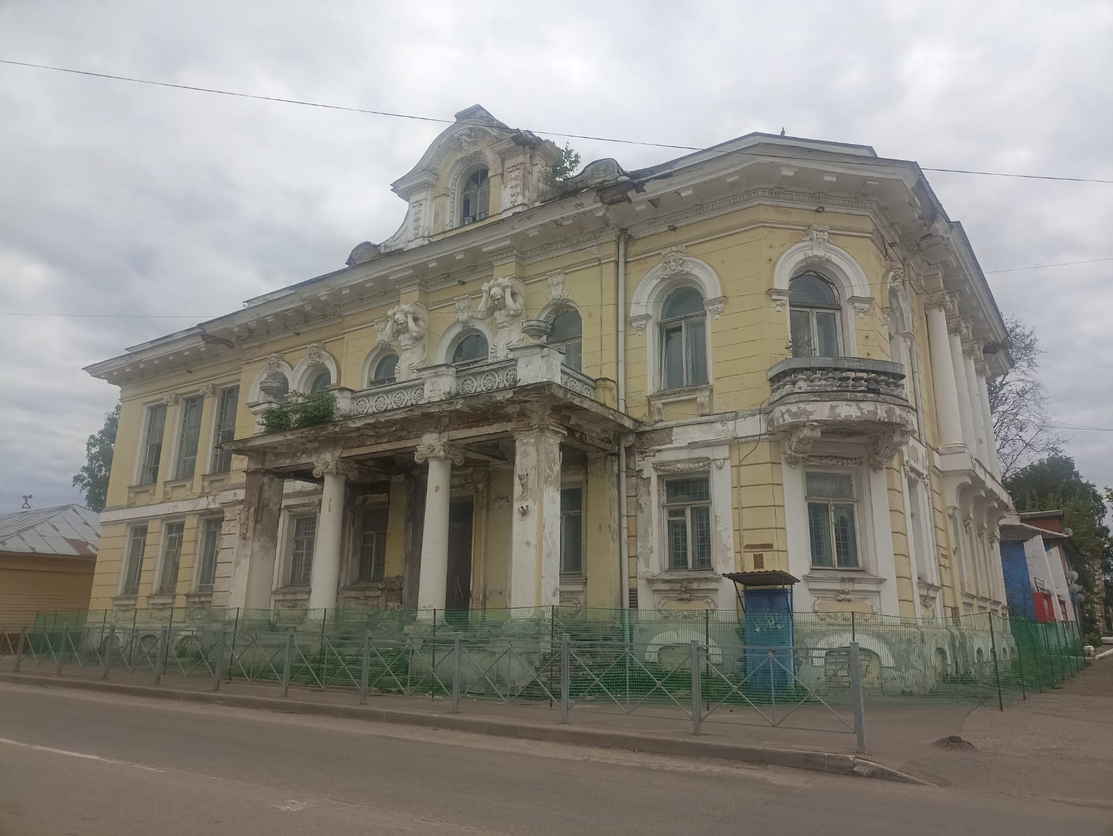 https://upforme.ru/uploads/0001/d0/60/4914/792245.jpg