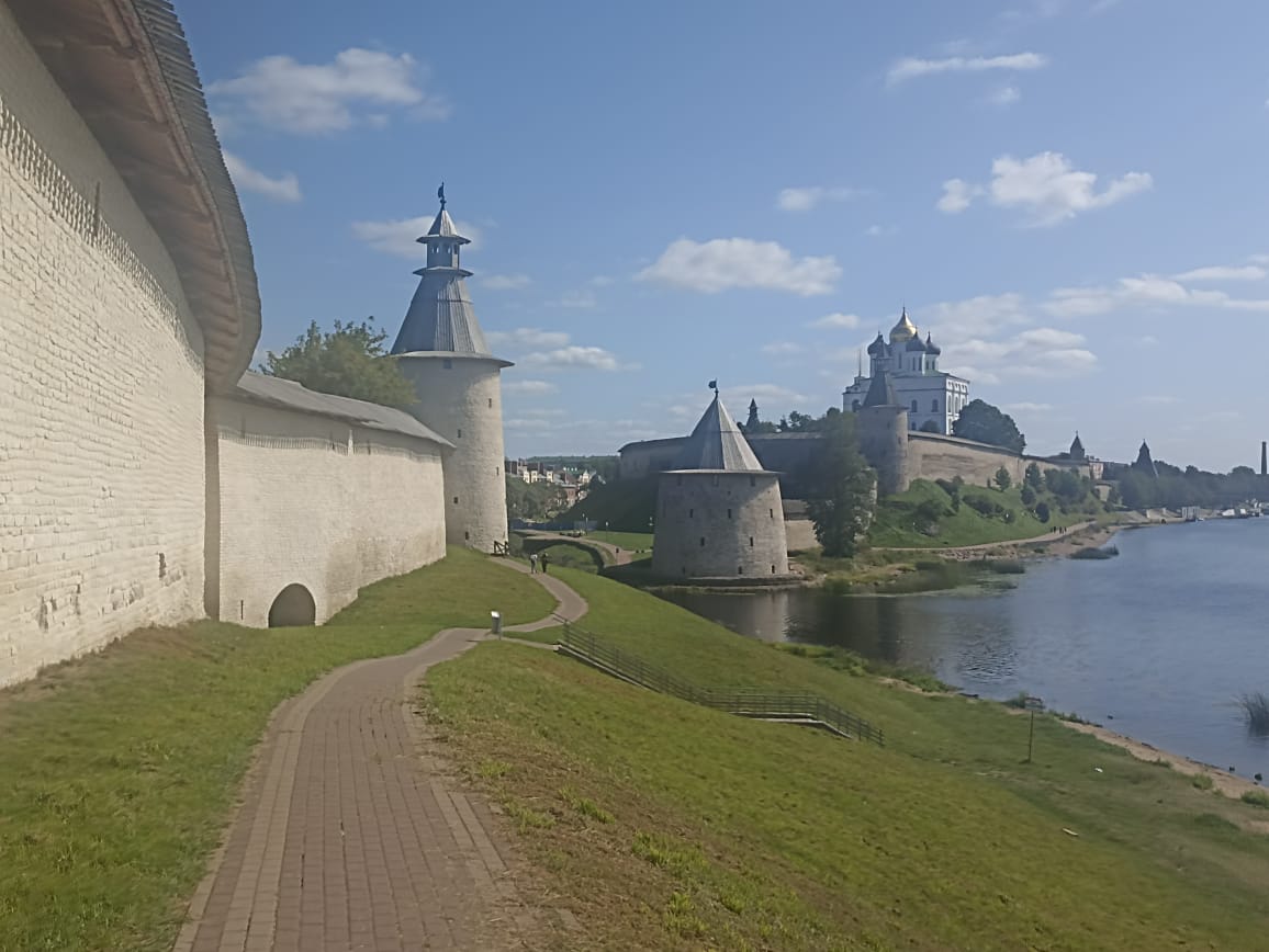 https://upforme.ru/uploads/0001/d0/60/4914/852010.jpg