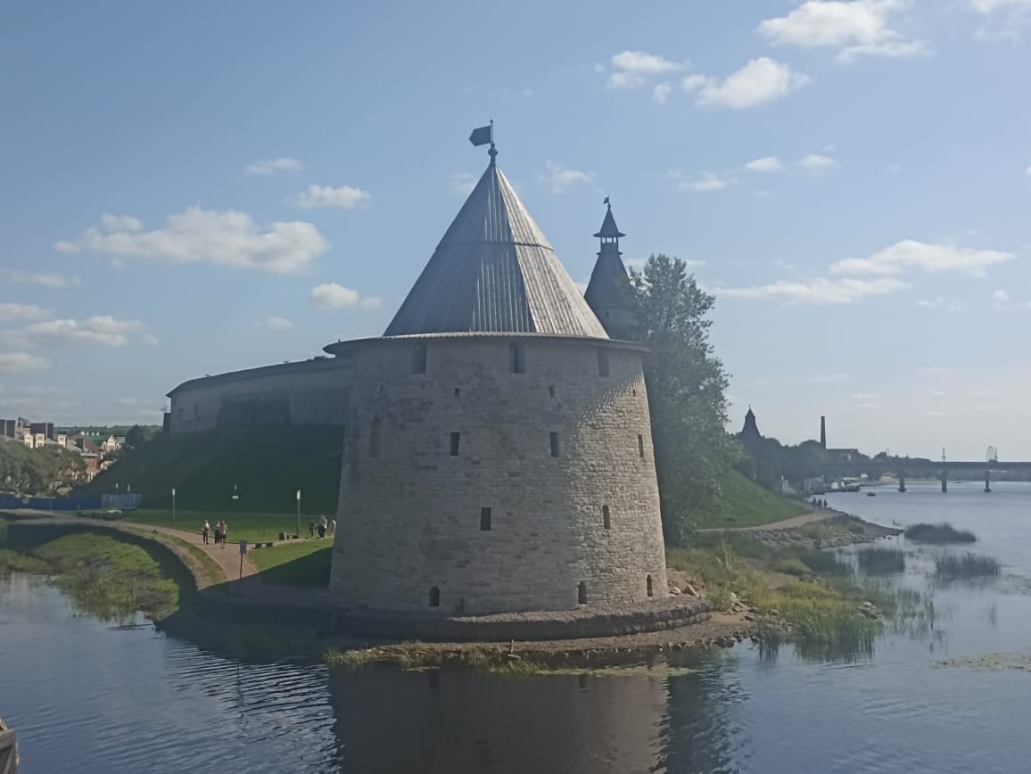 https://upforme.ru/uploads/0001/d0/60/4914/896627.jpg