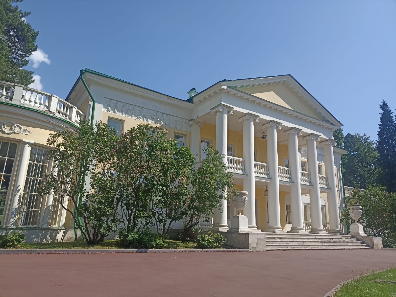https://upforme.ru/uploads/0001/d0/60/4914/904846.jpg