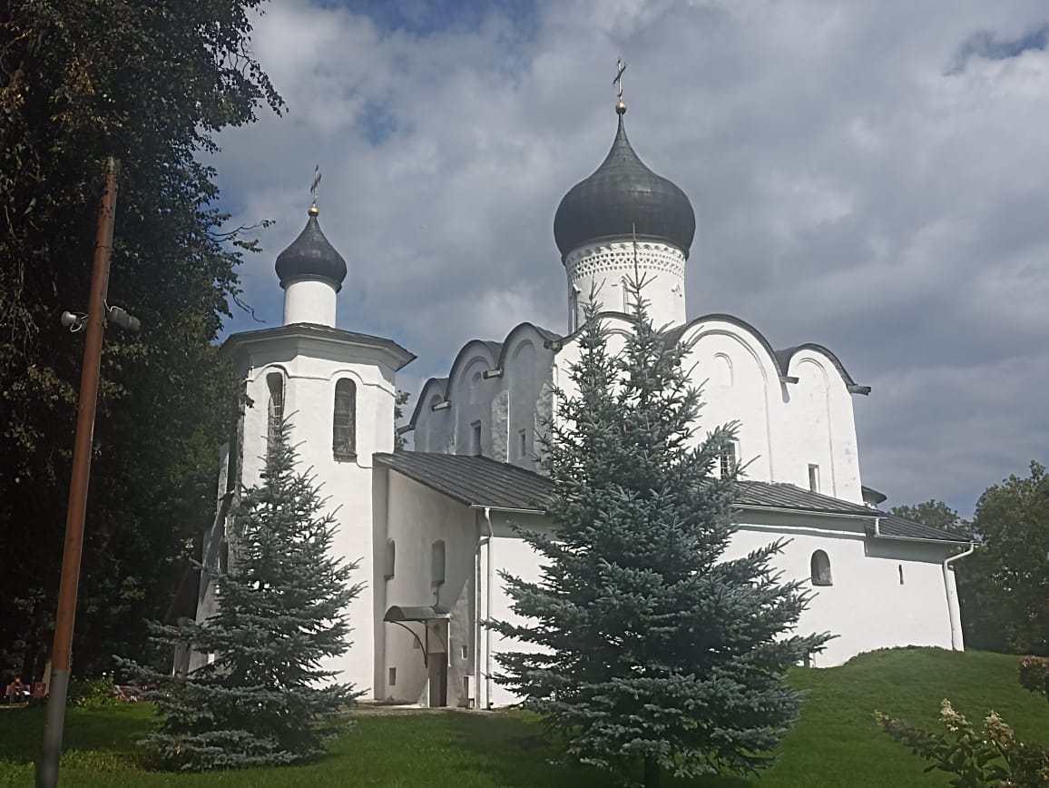 https://upforme.ru/uploads/0001/d0/60/4914/992231.jpg