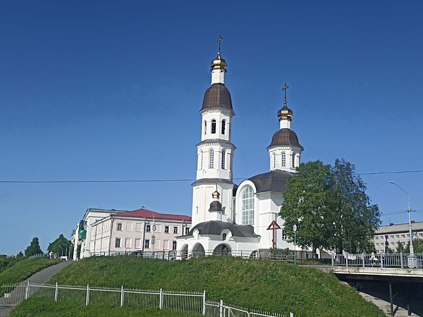 https://upforme.ru/uploads/0001/d0/60/4965/180295.jpg
