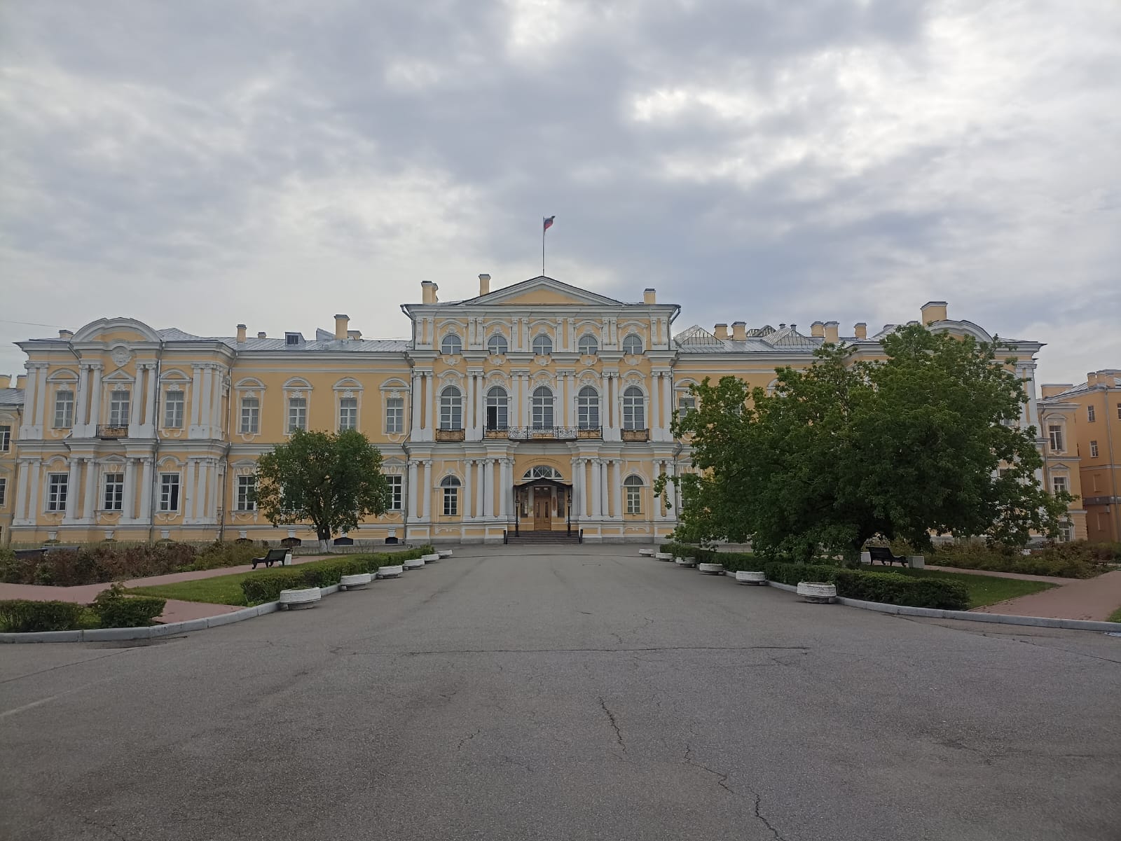 https://upforme.ru/uploads/0001/d0/60/4965/654213.jpg