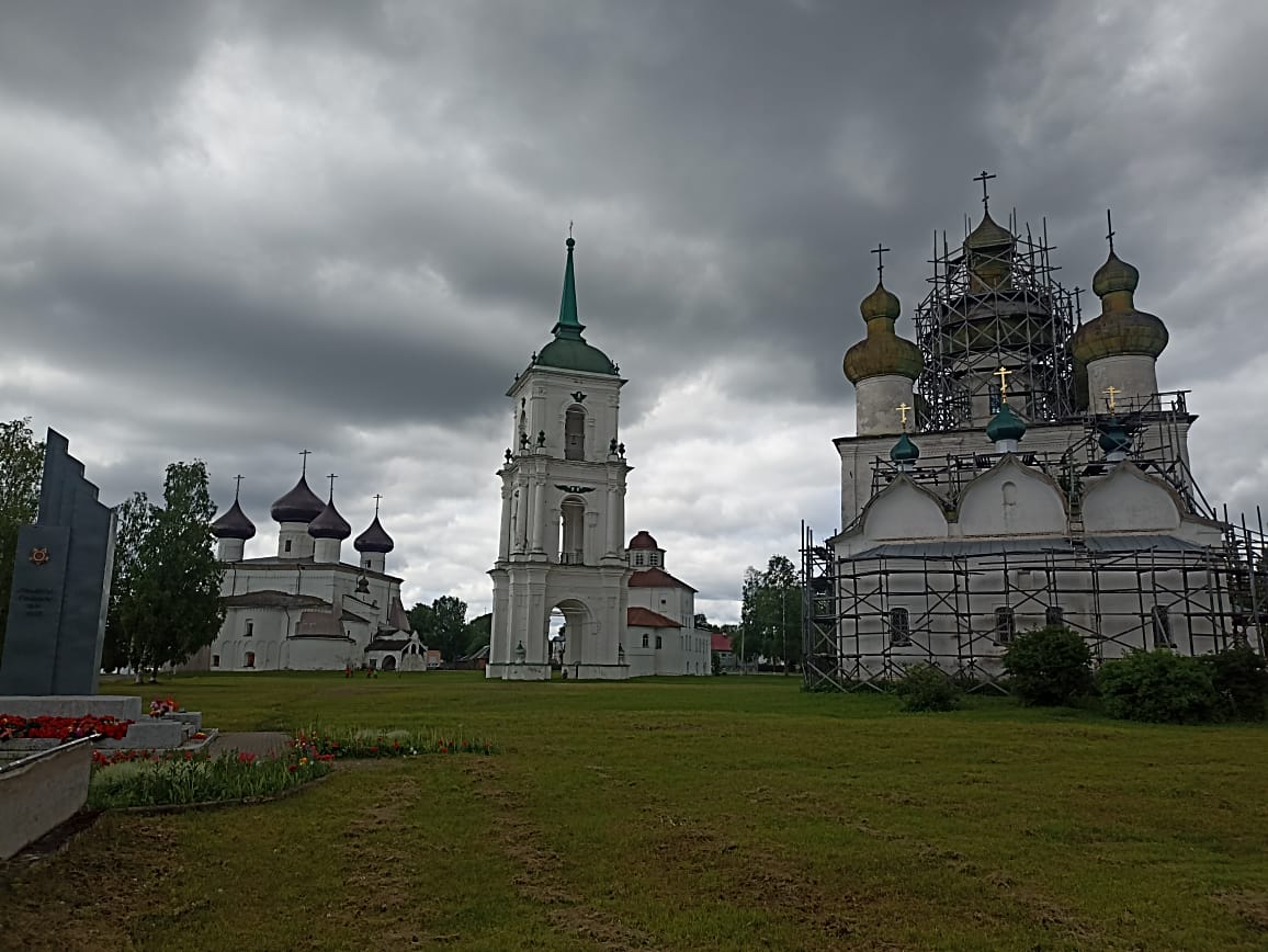 https://upforme.ru/uploads/0001/d0/60/4965/692437.jpg