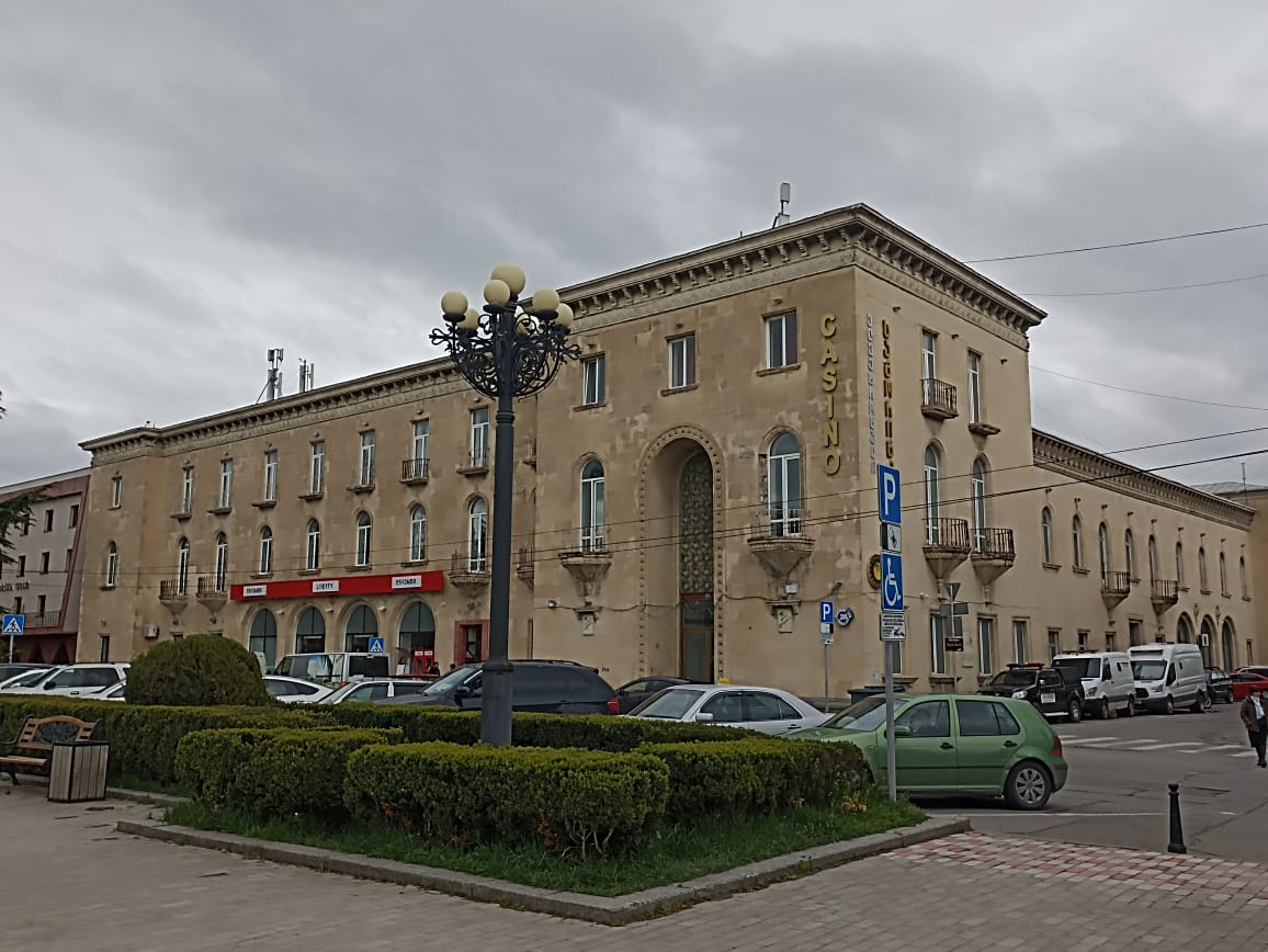 https://upforme.ru/uploads/0001/d0/60/4965/918918.jpg