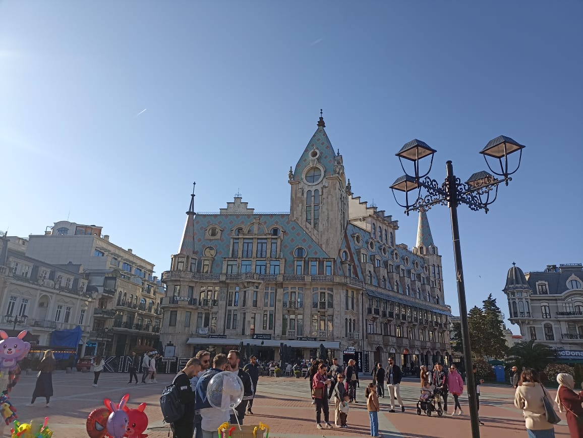 https://upforme.ru/uploads/0001/d0/60/4965/977710.jpg