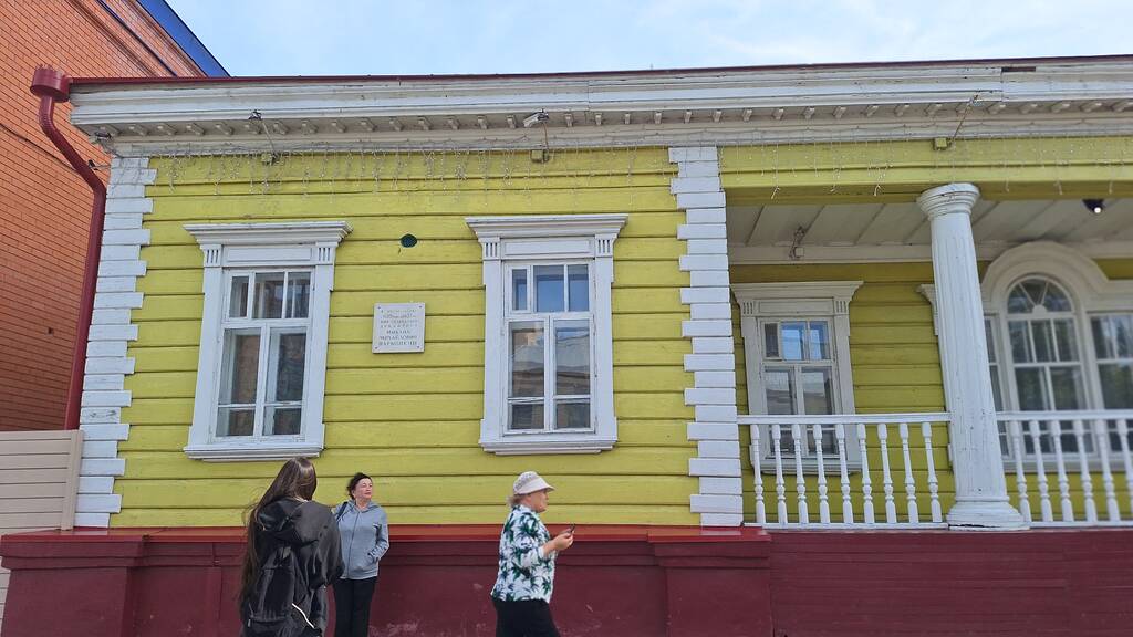 https://upforme.ru/uploads/0001/d0/60/4969/135613.jpg