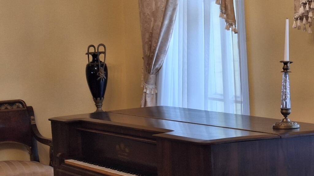 https://upforme.ru/uploads/0001/d0/60/4969/193029.jpg