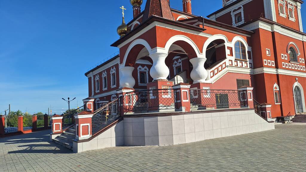 https://upforme.ru/uploads/0001/d0/60/4969/255090.jpg