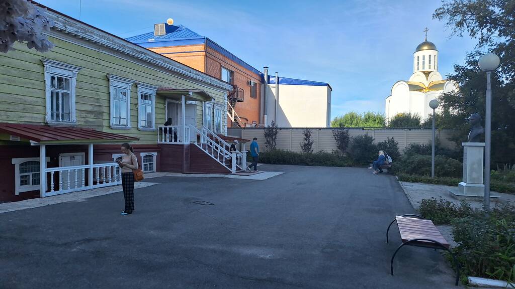 https://upforme.ru/uploads/0001/d0/60/4969/472973.jpg