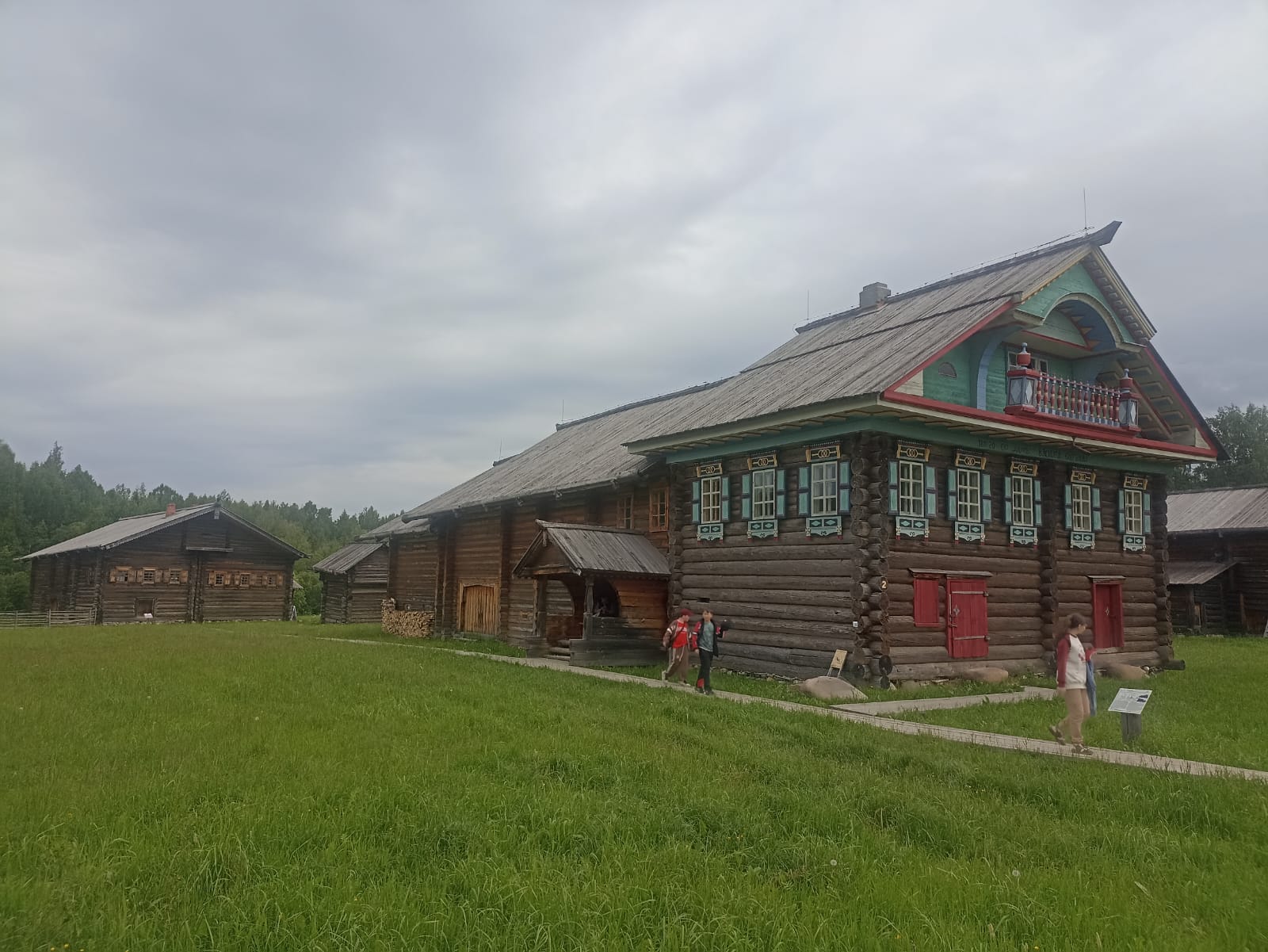 https://upforme.ru/uploads/0001/d0/60/4973/121297.jpg