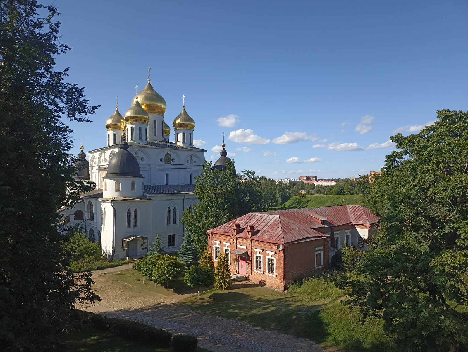 https://upforme.ru/uploads/0001/d0/60/4973/126894.jpg