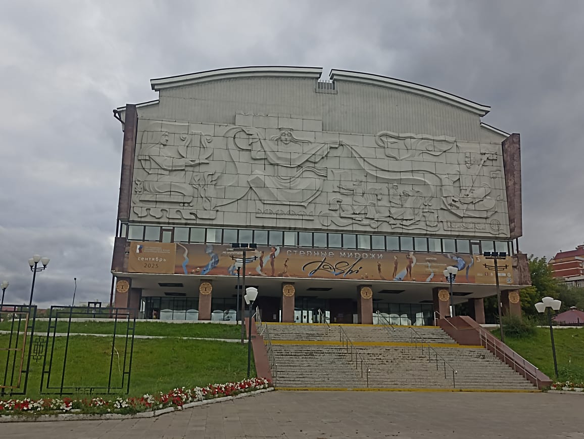 https://upforme.ru/uploads/0001/d0/60/4973/154050.jpg