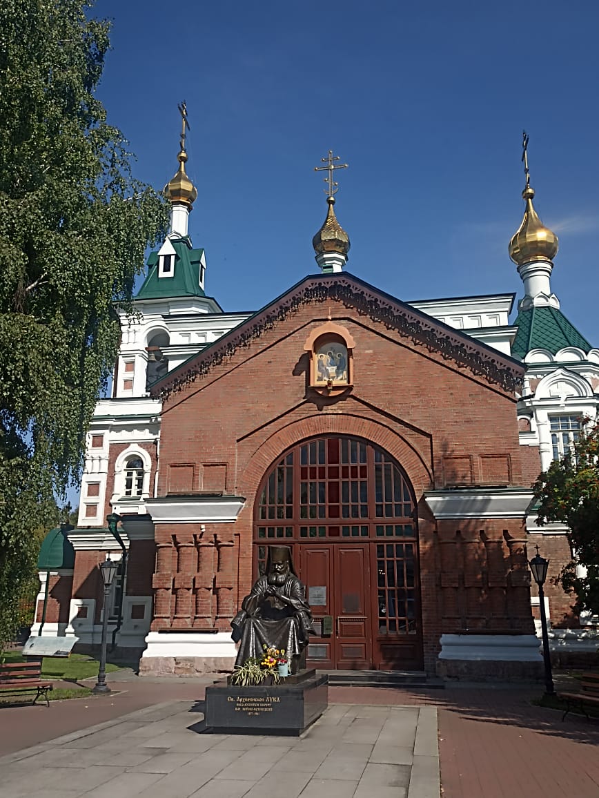 https://upforme.ru/uploads/0001/d0/60/4973/203085.jpg