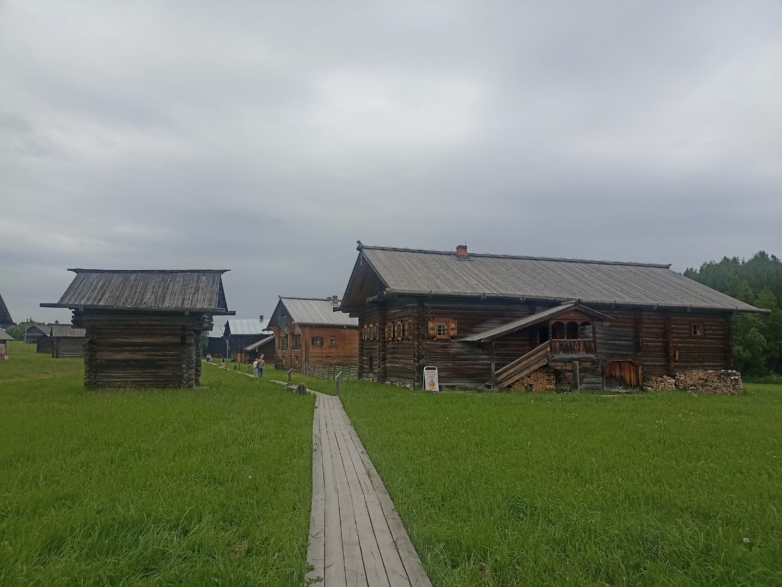 https://upforme.ru/uploads/0001/d0/60/4973/215996.jpg